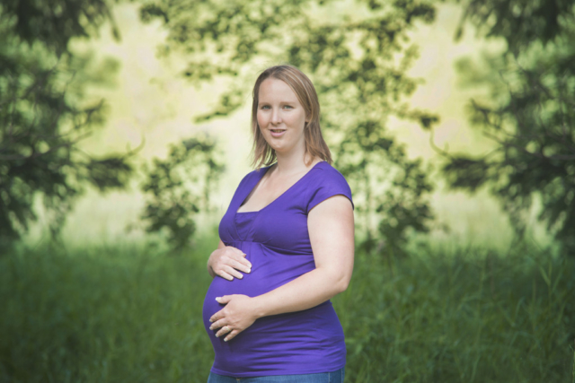 Expecting mother Portrait in Guelph Maternity photographer